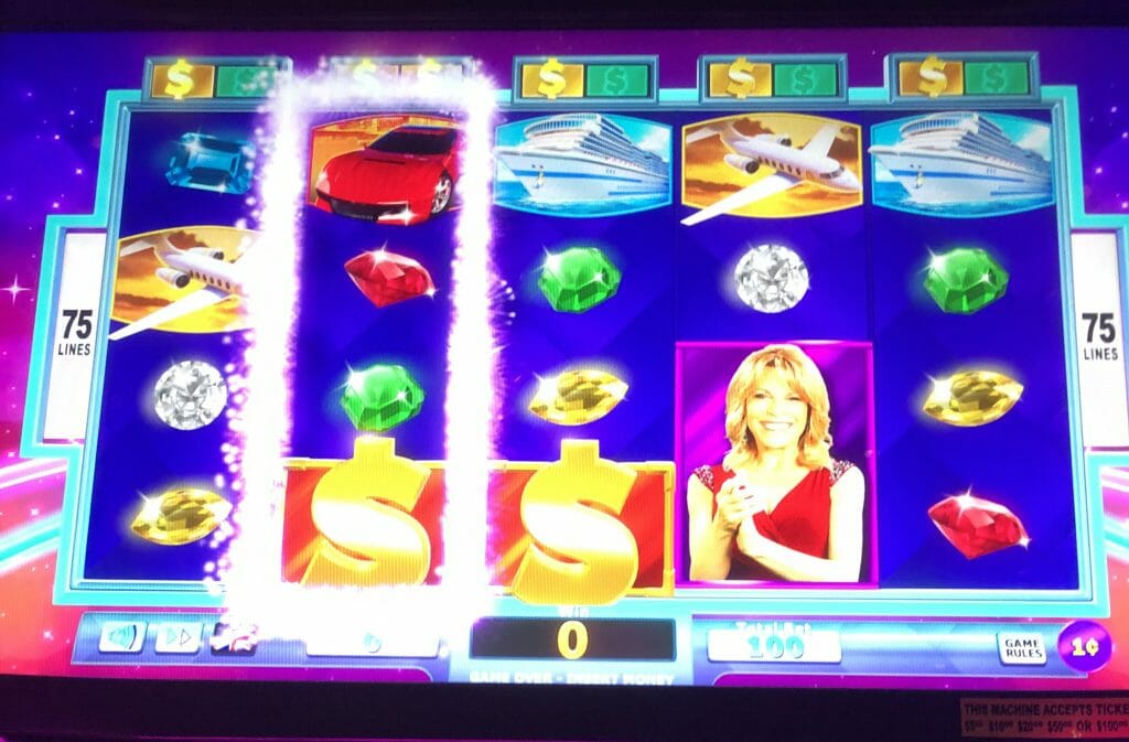 Wheel of Fortune 4D wild symbol lands