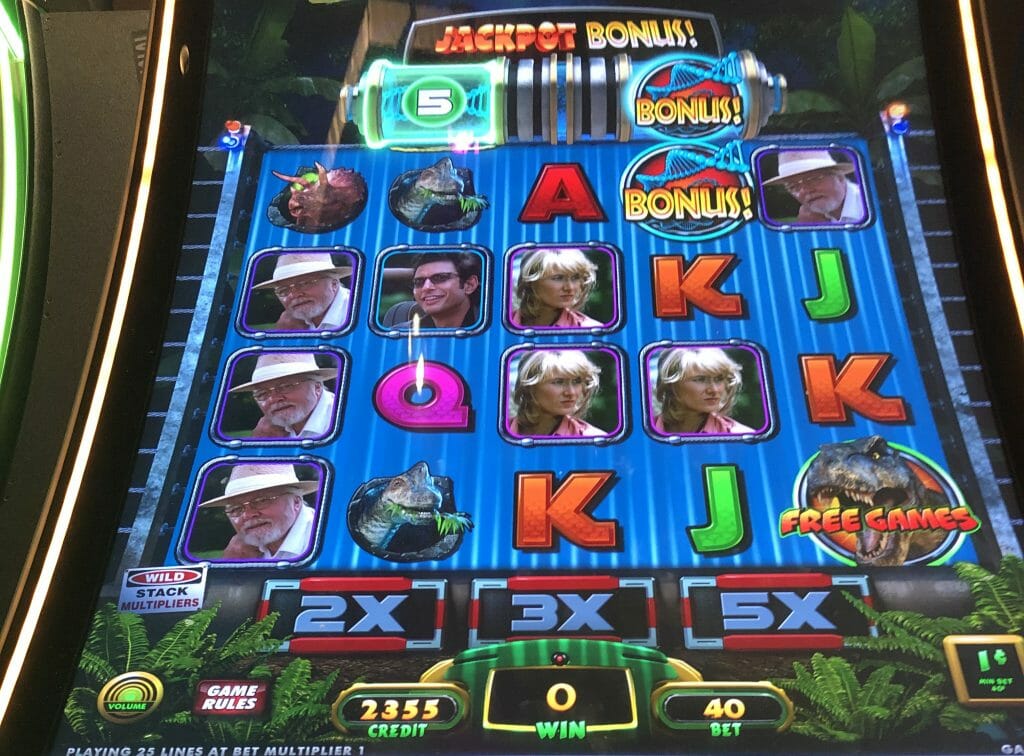 Jurassic Park Trilogy: Jurassic Park by IGT bonus symbol captured